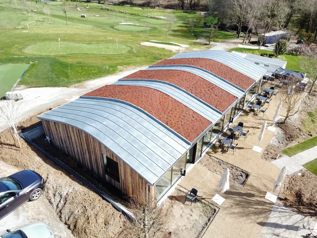 cubierta curva cinc cafeteria golf1