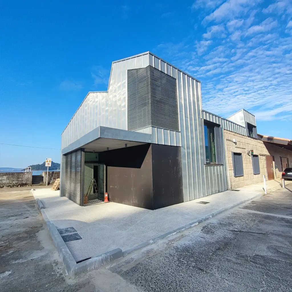 fachada cubierta lonja campelo2